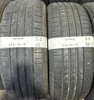 2x 235-50-19 Tristar Zomer 2x 5.5mm €55 Per Band 235 50 19, Gebruikt, 235 mm, Band(en), Personenwagen