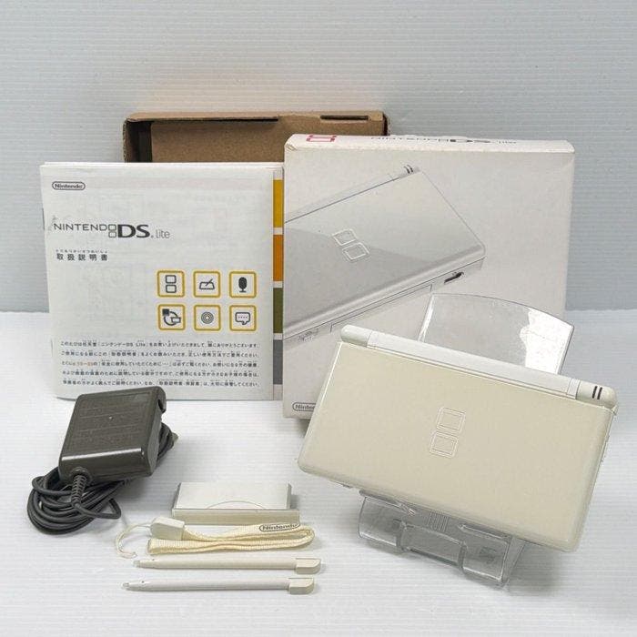 Nintendo - Nintendo DS Lite Crystal White – Complete Boxed, Spelcomputers en Games, Spelcomputers | Overige Accessoires