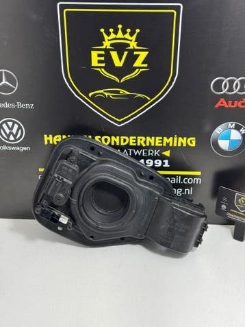 Audi A3 Sportback 8YA bj.2021 Tankklep grijs LZ7S 8Y4810367, Gebruikt, Audi
