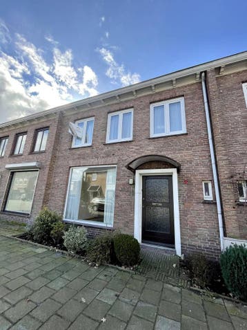 Huis te huur aan Esdoornlaan in Roosendaal, Huizen en Kamers, Huizen te huur, Tussenwoning, Noord-Brabant