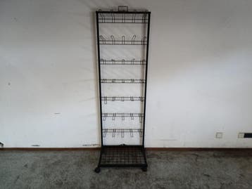 Presentatiedisplay – B59 x D44 x H187 cm, Gebruikt