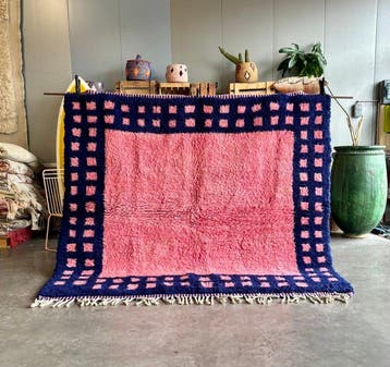 Marokkaans Mrirt Berber tapijt – handgeknoopt wol – roze en, Nieuw