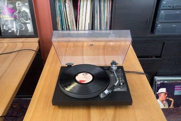 Technics - SL-23 Semi-Automatic Belt-Drive Platenspeler, Nieuw