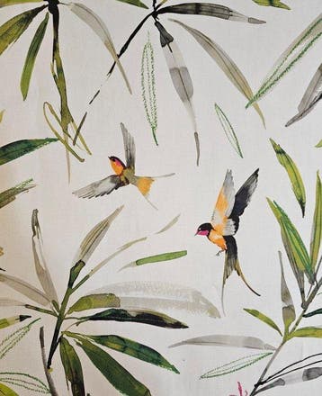 300x280 cm! Exclusieve bloemmotiefstof met kolibrie -