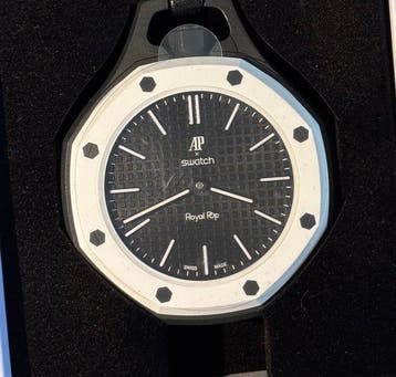 Swatch - Audemars Piguet x Swatch - Royal Pop – Ocho Negro -, Nieuw