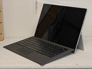 Online veiling: Microsoft Surface Pro 1724, Nieuw