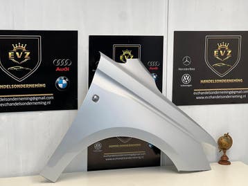VW Caddy 2.0 spatbord/Voorscherm rechts voor bj.2021 silver, Gebruikt, Voor, Volkswagen, Spatbord