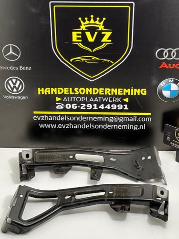 Audi A4 Avant zijscherm steun set rechts en links bj.2017, Gebruikt, Links, Audi