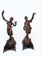 Beeldje - Pair of Sculptures Concours de Pigeons &, Antiek en Kunst, Antiek | Keramiek en Aardewerk