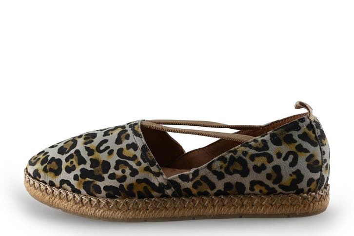 Tamaris Espadrilles in maat 36 Panter, Kleding | Dames, Schoenen, Overige kleuren, Zo goed als nieuw, Verzenden