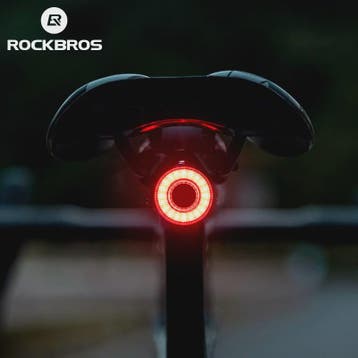 ROCKBROS Slimme Fiets Achterlicht met Remdetectie & Type-C O, Fietsen en Brommers, Fietsaccessoires | Fietsverlichting, Verzenden