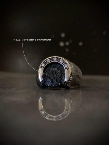 Ring van zilver, met de hand gesmeed, uniek exemplaar ter