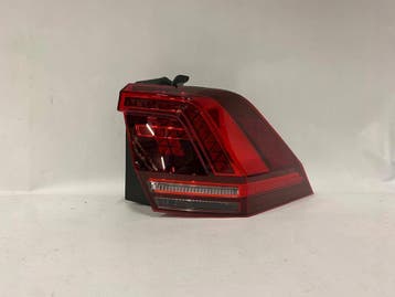 VW TIGUAN II 5NA 2016-2020 rechter LED achterlicht 5NA945208, Verzenden, Gebruikt