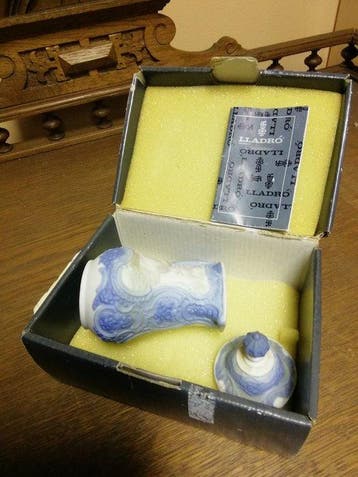 Lladro - Jose Roig - Kruik - 01015261/Mini Jarro Rococo con