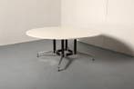 Vitra - Charles & Ray Eames - Eettafel - Segmented - chroom