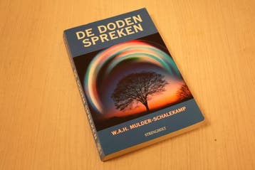 9789060100349 . De doden spreken, Boeken, Nieuw