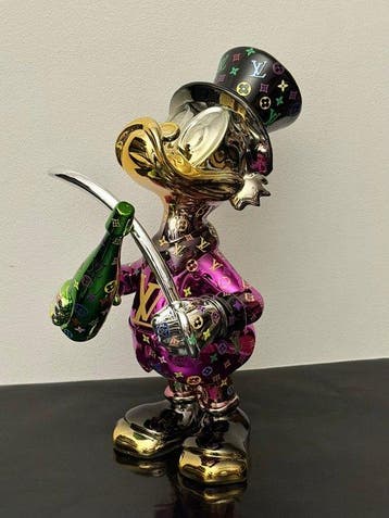 GF Exclusives - Louis Vuitton Champagne Bottle Duck 3D