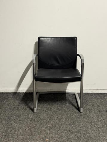 Kembo Thema - Stoel - Zwart leer met chroom/grijs onderstel, Vergader- of Presentatieruimte, Ophalen of Verzenden, Gebruikt, Stoel
