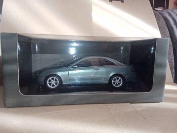Mercedes 1:18 - Modelauto - Mercedes-Benz CLK-Klasse Coupé, Nieuw