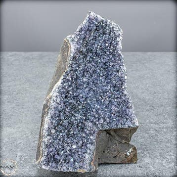 Natuurlijke zeldzame zwarte amethist-druse Uruguay- 563.29 g