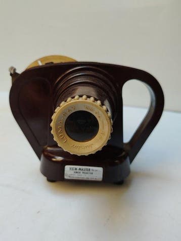 Sawyer View-Master Junior Projector - 1950s View-Master reel
