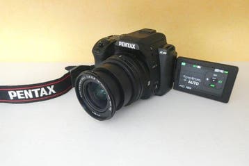 Pentax K-S2 met Pentax 18-50mm DC WR RF lens,super mooie, Nieuw