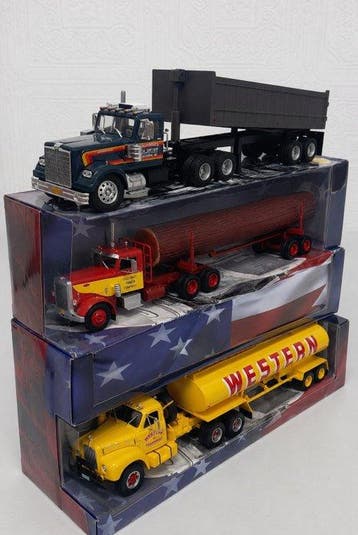 Altaya 1:43 - Model vrachtwagen (3) - Lot de 3 camions en, Nieuw