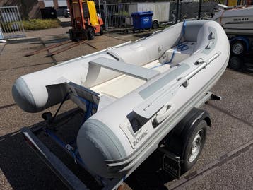 “ Zodiac 310 Rib | Rubberboot |  Polyester bodem, Watersport en Boten, Ophalen of Verzenden, Zo goed als nieuw, Overige brandstoffen