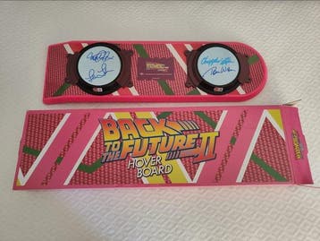 Back to the Future II - 4x Cast Signed Hoverboard – Michael, Nieuw