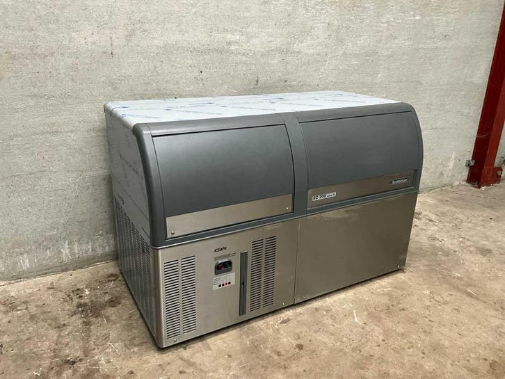 Scotsman IJsblokjesmachine 130kg ECM 206 AS, Zakelijke goederen, Horeca | Keukenapparatuur, Gebruikt, Koelen en Vriezen, Ophalen of Verzenden