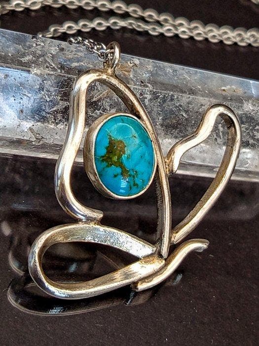 Ambachtelijk sieraad Ameliè in 925 zilver met turkoois, Verzamelen, Mineralen en Fossielen