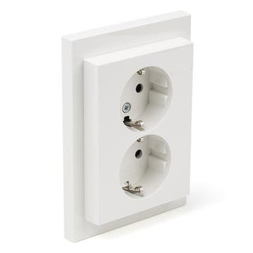 Stopcontact | Berker | K1 (Inbouw, Randaarde, Wit), Verzenden, Nieuw