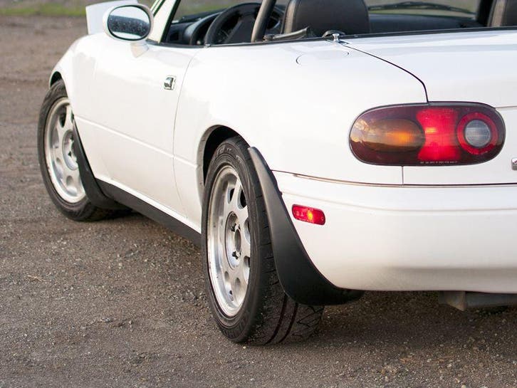 PU Design Spatlappen OEM Style Zwart Polyurethane Mazda MX-5, Auto-onderdelen, Carrosserie en Plaatwerk, Nieuw, Mazda, Spatbord