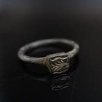 Oud-Romeins Brons Ring - Laurel gegraveerde bezel (Zonder