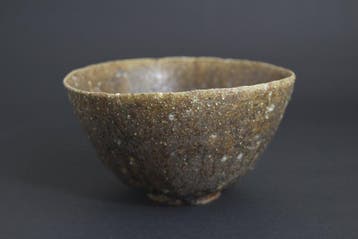 Iraho ware - Signed by Kusube Yaichi - Chawan - Theekop,, Antiek en Kunst