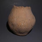 Oud-Romeins Terracotta Kruik. 8 cm hoog. 1e–2e eeuw na