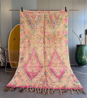 Roze Berber Marokkaans Boujad Tapijt - Vloerkleed - 310 cm -, Huis en Inrichting, Nieuw