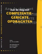 Aan de slag met competentiegerichte opdrachten 9789077333099, Verzenden, Gelezen, T.P.A. van Oeffelt