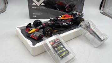 Minichamps 1:18 - Modelauto - Oracle Red Bull Racing RB19, Nieuw