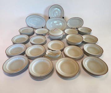 Richard Ginori - Tafelservies voor 12 (72) - Porselein -