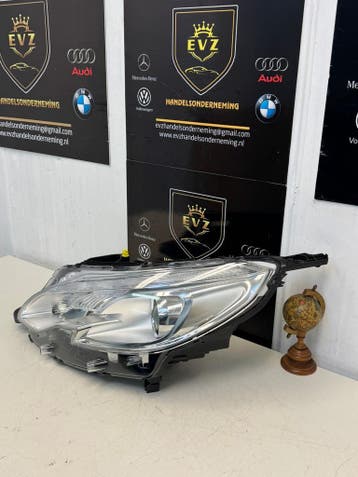 Peugeot 2008 bj.2014 koplamp links art.9677810180, Auto-onderdelen, Gebruikt, Peugeot