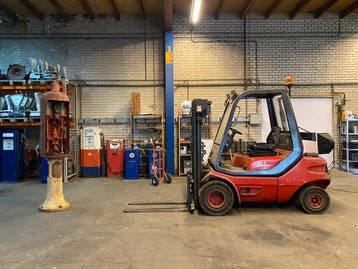 GEVRAAGD INBOEDEL OUDE SMEDERIJ KRUIDENIER GARAGE MUSEUM