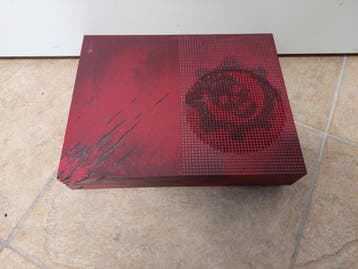 Xbox One Limited Edition gears of war 4 edition (xbox one, Ophalen of Verzenden, Zo goed als nieuw