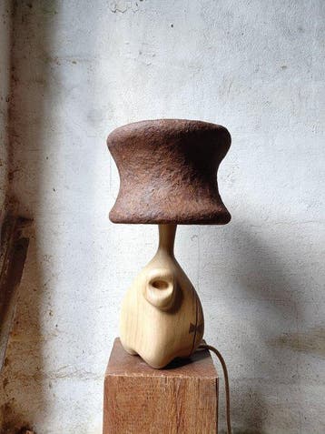 Renat Shuteev - Tafellamp - Papier-maché, Eik, Walnoot