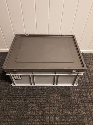 Stapelbak met deksel, 800x600x340 mm, euronorm, grijs pp,, Gebruikt, 60 cm of meer, Minder dan 35 cm, Bak of Kist