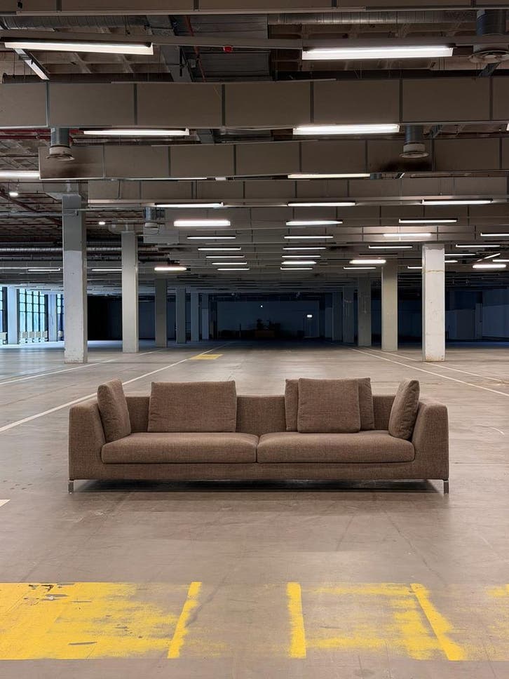 BB Italia Ray Bank | Taupe | NIEUWSTAAT + Garantie, Huis en Inrichting, Banken | Bankstellen, 250 tot 300 cm, 100 tot 125 cm, Rechte bank