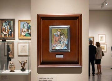 Pablo Picasso (1881-1973) - Reliëf, Arlequin Family - 28 cm