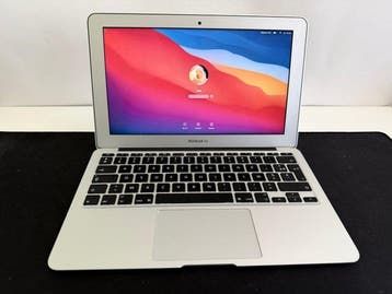 Apple MacBook Air 11-inch A1465 - Macintosh (1) - In, Nieuw