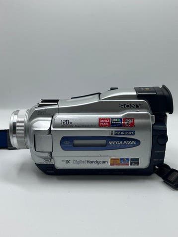 Sony DCR-TRV25E DCR-TRV25E MiniDV Memory Stick – Carl Zeiss