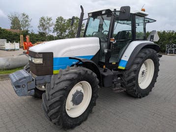 Land- of bosbouwtrekker, NEW HOLLAND, 8160, 2000, Zakelijke goederen, Agrarisch | Tractoren, Nieuw